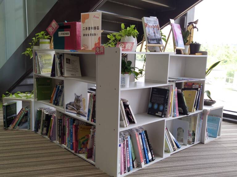 二手書，期待有緣人。