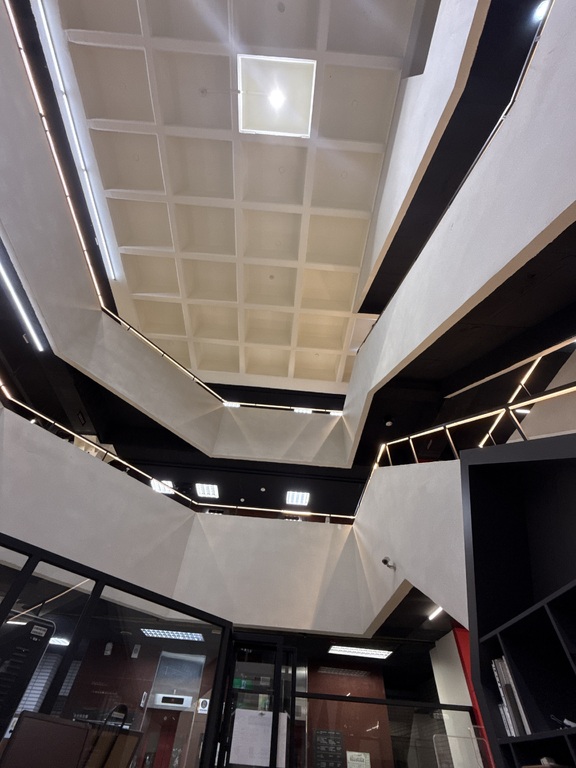 向上的路，不只一條