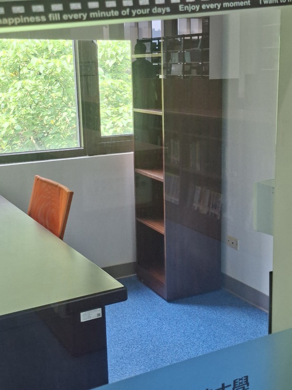 我與圖書館的一角